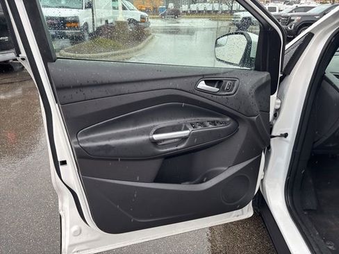 Used 2019 Ford Escape SEL AWD/4WD image 12