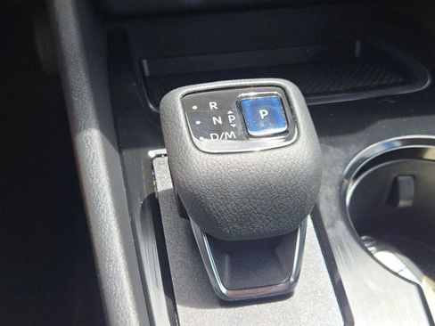 Used 2021 Nissan Rogue S FWD image 26
