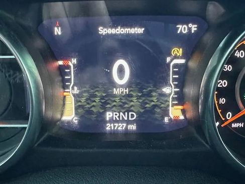 Used 2021 Jeep Wrangler Unlimited Sahara w/ Uconnect 4C Nav & Sound Group image 14