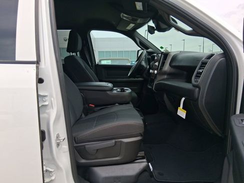 New 2026 RAM 2500 Tradesman AWD/4WD image 25