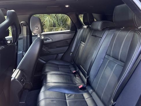 Used 2023 Land Rover Range Rover Velar R-Dynamic S image 22