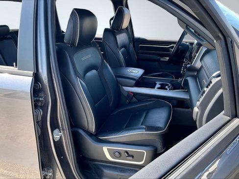 Used 2024 RAM 1500 Laramie image 7