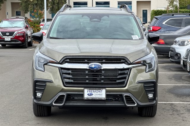 Used 2025 Subaru Ascent Touring AWD/4WD image 6