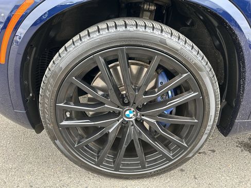 Used 2024 BMW X5 M60i image 9