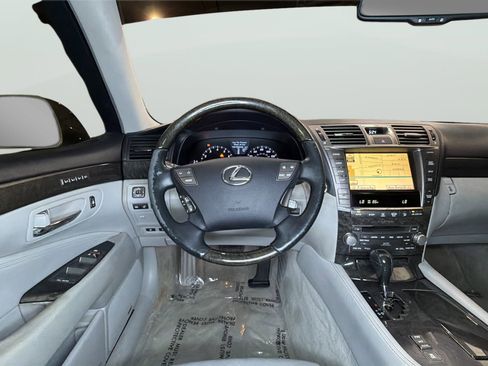 Used 2012 Lexus LS 460 w/ Luxury Value Edition RWD image 16