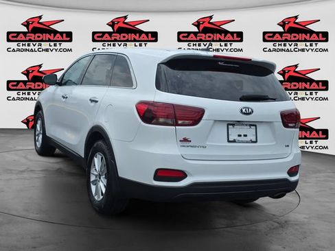 Used 2019 Kia Sorento FWD V6 image 5
