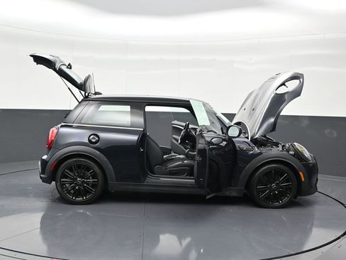 Used 2022 MINI Cooper S image 33