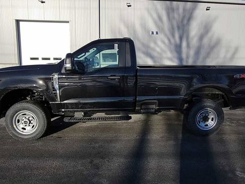 New 2026 Ford F250 XL w/ XL Chrome Package image 5