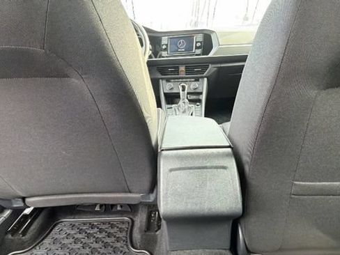 Used 2024 Volkswagen Jetta Sport FWD image 28