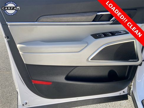 Used 2022 Kia Telluride SX w/ SX Prestige Package image 12