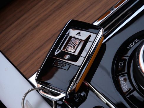New 2026 Rolls-Royce Cullinan AWD/4WD image 32