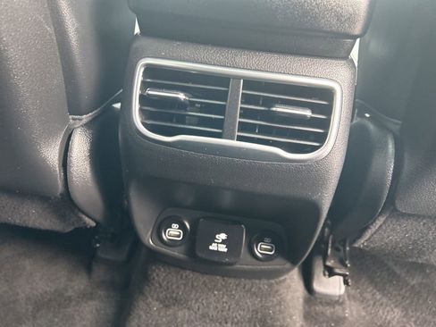 Used 2022 Hyundai Santa Fe Limited AWD/4WD image 20
