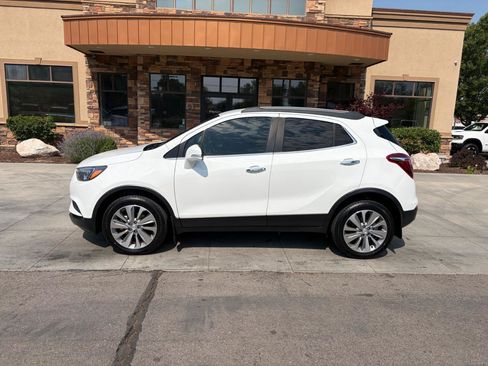 Used 2018 Buick Encore Preferred AWD/4WD image 2