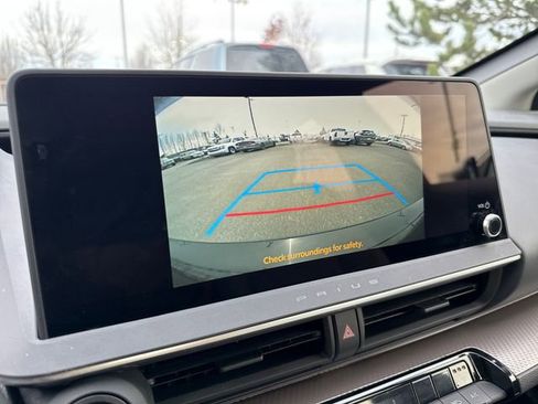 Used 2024 Toyota Prius XLE image 23