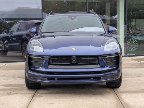 New 2026 Porsche Macan AWD/4WD image 6