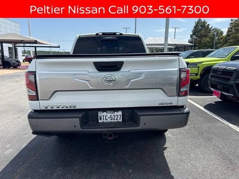 Certified 2021 Nissan Titan Platinum Reserve w/ Moonroof Package AWD/4WD image 4