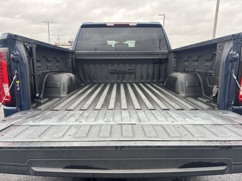 Used 2021 GMC Sierra 1500 SLT image 23