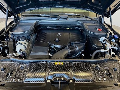 Used 2025 Mercedes-Benz GLE 350 4MATIC w/ AMG Line Exterior image 32