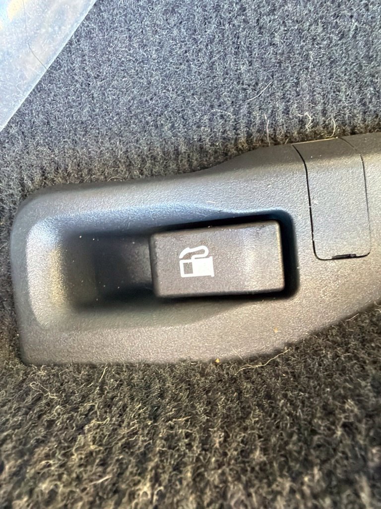 Used 2017 Subaru Outback 2.5i Premium AWD/4WD image 42