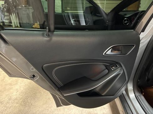 Used 2016 Mercedes-Benz GLA 250 image 23