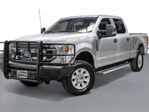 Used 2022 Ford F250 XL w/ STX Appearance Package image 4