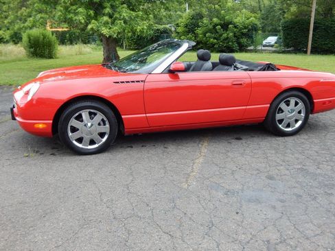Used 2002 Ford Thunderbird RWD image 12