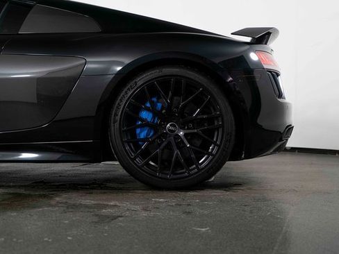 Used 2017 Audi R8 V10 plus image 12