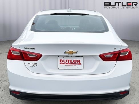 Used 2018 Chevrolet Malibu LT FWD image 5