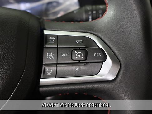Used 2024 Jeep Compass Trailhawk AWD/4WD image 3