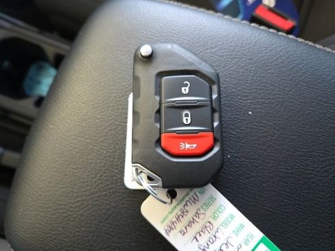 Used 2021 Jeep Wrangler Unlimited Sahara w/ Uconnect 4C Nav & Sound Group image 9