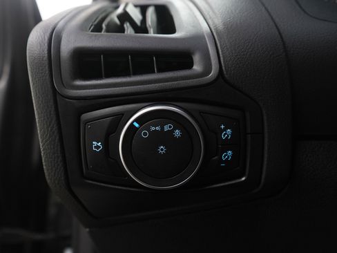 Used 2015 Ford Focus SE image 22