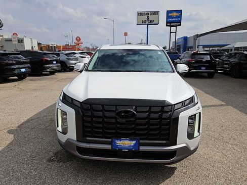 Used 2024 Hyundai Palisade Limited image 3