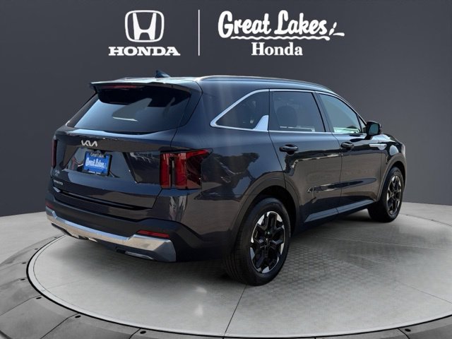Used 2025 Kia Sorento S FWD image 6