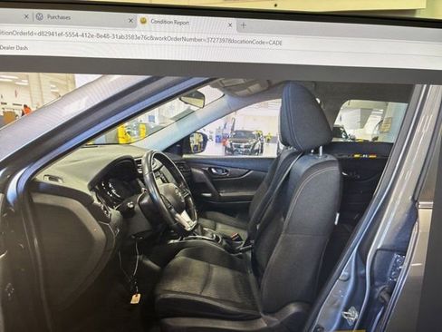 Used 2019 Nissan Rogue SV w/ Premium Package image 7