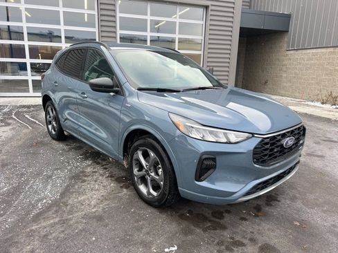 Used 2023 Ford Escape ST-Line w/ Tech Pack #1 image 3