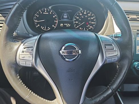Used 2015 Nissan Altima 2.5 SL w/ Technology Package image 17