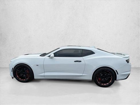 Used 2019 Chevrolet Camaro SS RWD image 9