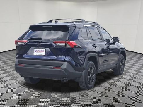 Used 2025 Toyota RAV4 XLE w/ Convenience Package FWD image 5