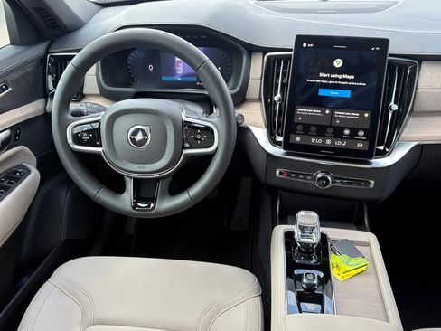 New 2026 Volvo XC90 B6 Plus w/ Protection Package Premier image 12