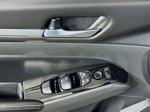 Certified 2023 Nissan Altima 2.5 SV image 19