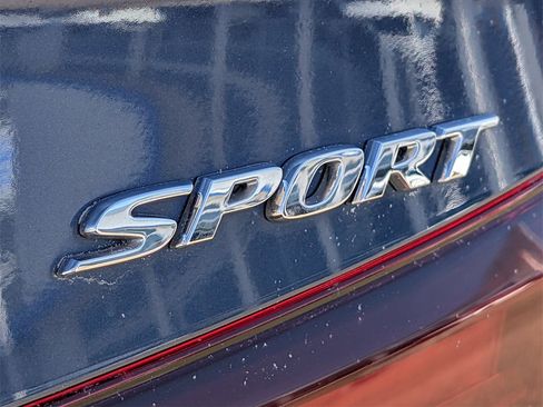 Certified 2025 Honda Civic Sport image 32
