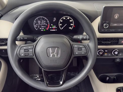 Used 2024 Honda HR-V LX image 19
