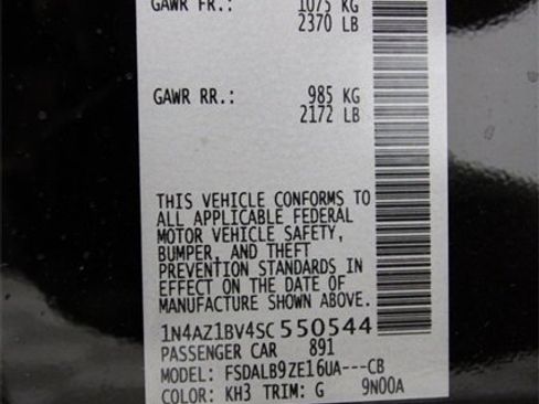 Used 2025 Nissan Leaf S image 20