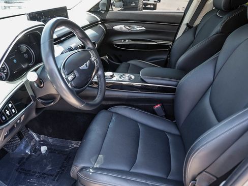 Used 2022 Genesis GV70 2.5T AWD/4WD image 18