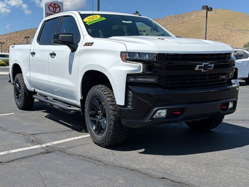 Used 2021 Chevrolet Silverado 1500 LT Trail Boss w/ Convenience Package II AWD/4WD image 1