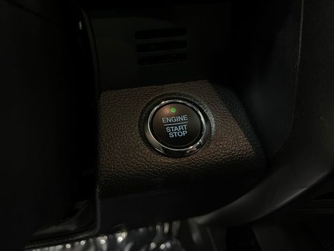 Used 2019 Ford Expedition Limited w/ Equipment Group 302A AWD/4WD image 21