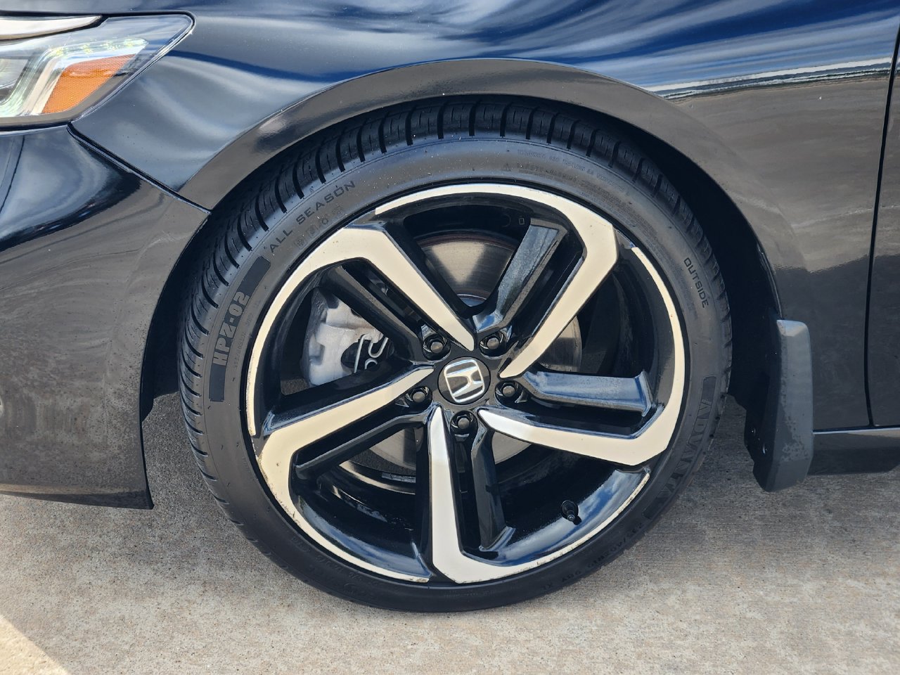 Used 2022 Honda Accord Sport image 11
