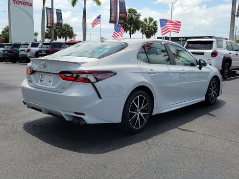 Used 2023 Toyota Camry SE FWD image 12