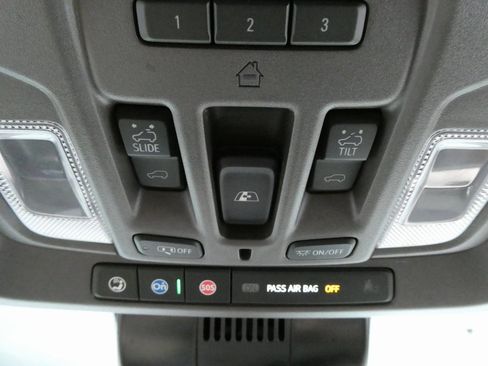 Certified 2025 GMC Sierra 2500 Denali w/ Denali Reserve Package image 35