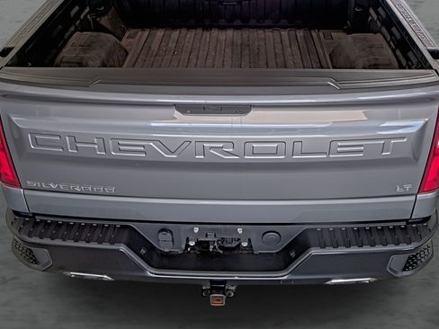 Used 2021 Chevrolet Silverado 1500 LT Trail Boss w/ Bed Protection Package AWD/4WD image 11